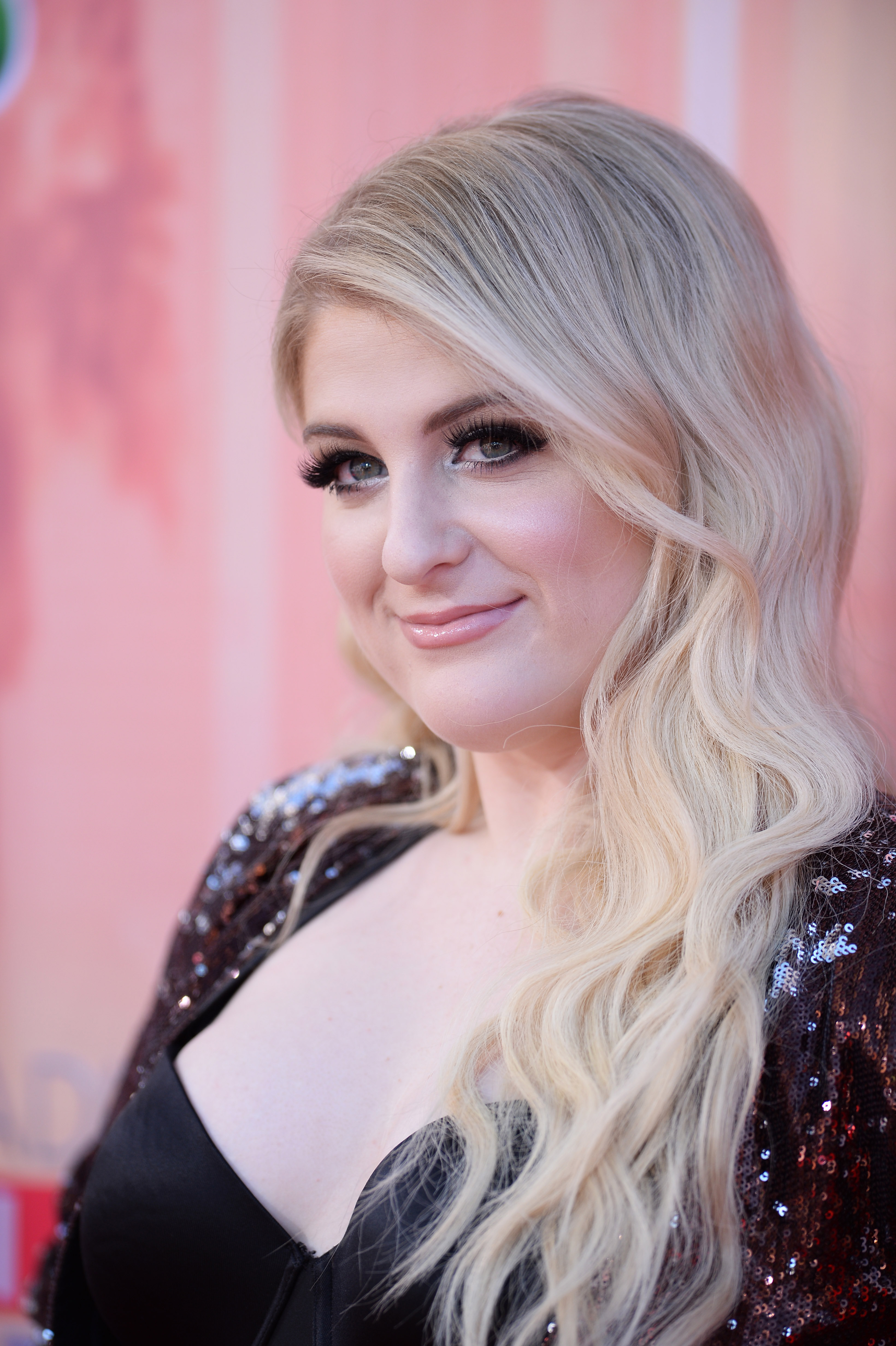 Meghan trainor. Меган трейнор криминалс. Певица меган трейнор. Меган трейнор 2024. Меган трейнор 2022.