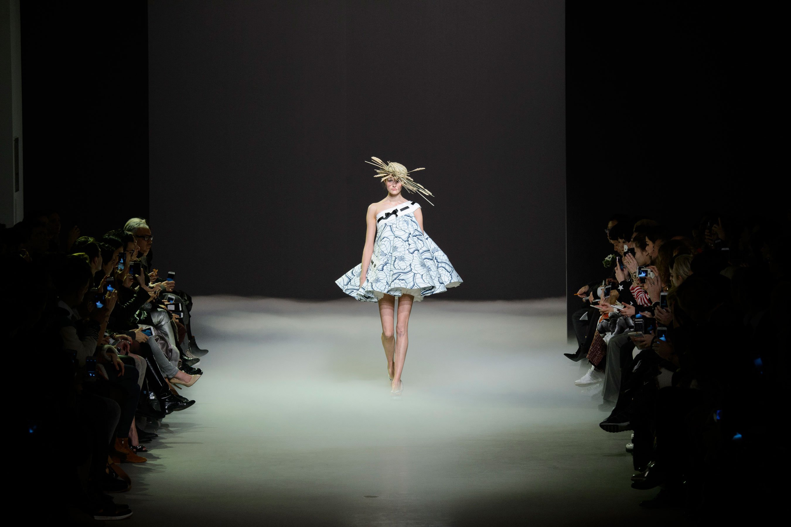 viktorrolf couture spring 2015 pfw 2 sanne